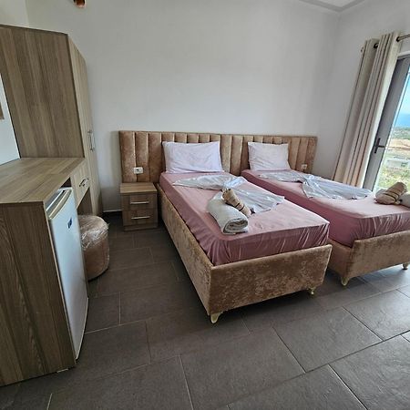 Hotel Irini Saranda Kültér fotó