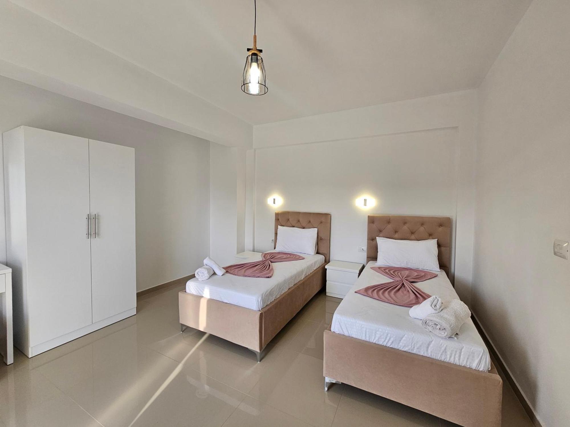 Hotel Irini Saranda Kültér fotó