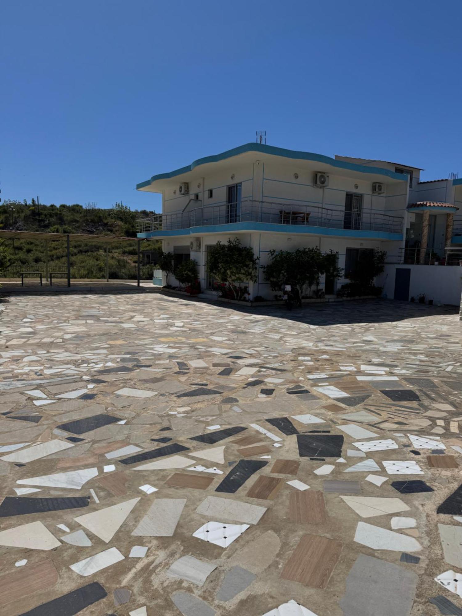 Hotel Irini Saranda Kültér fotó