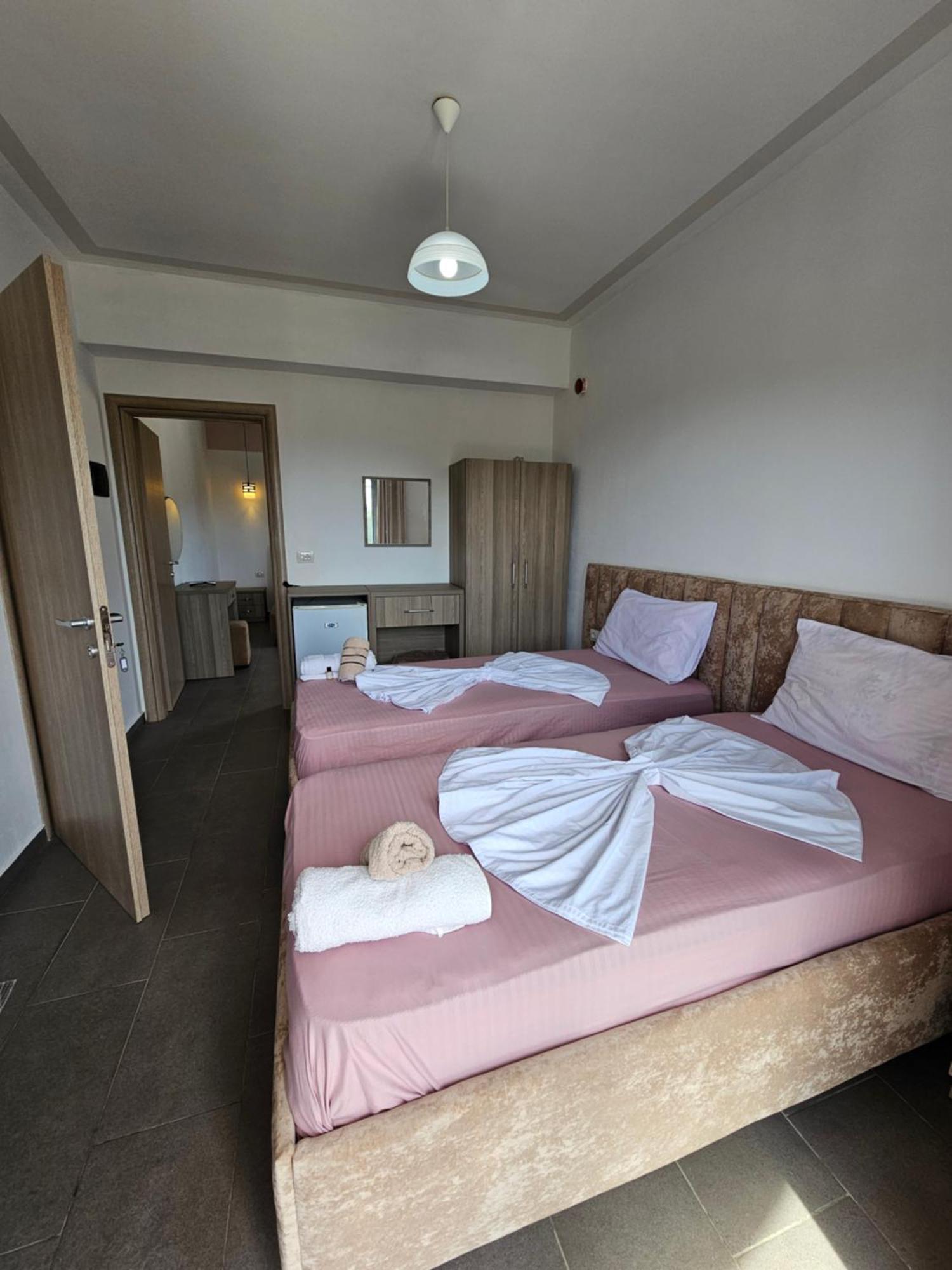 Hotel Irini Saranda Kültér fotó